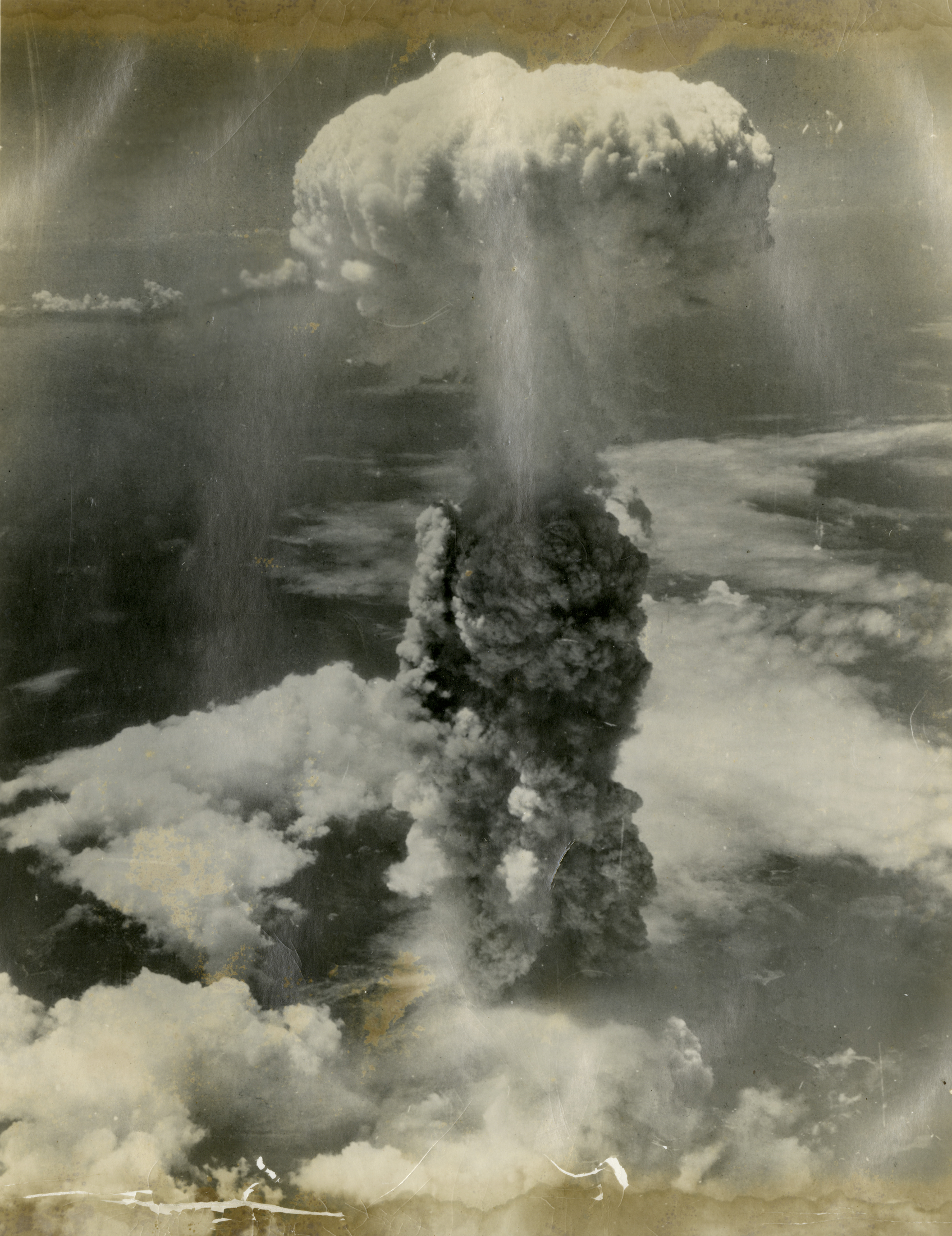 atomic bomb mushroom cloud