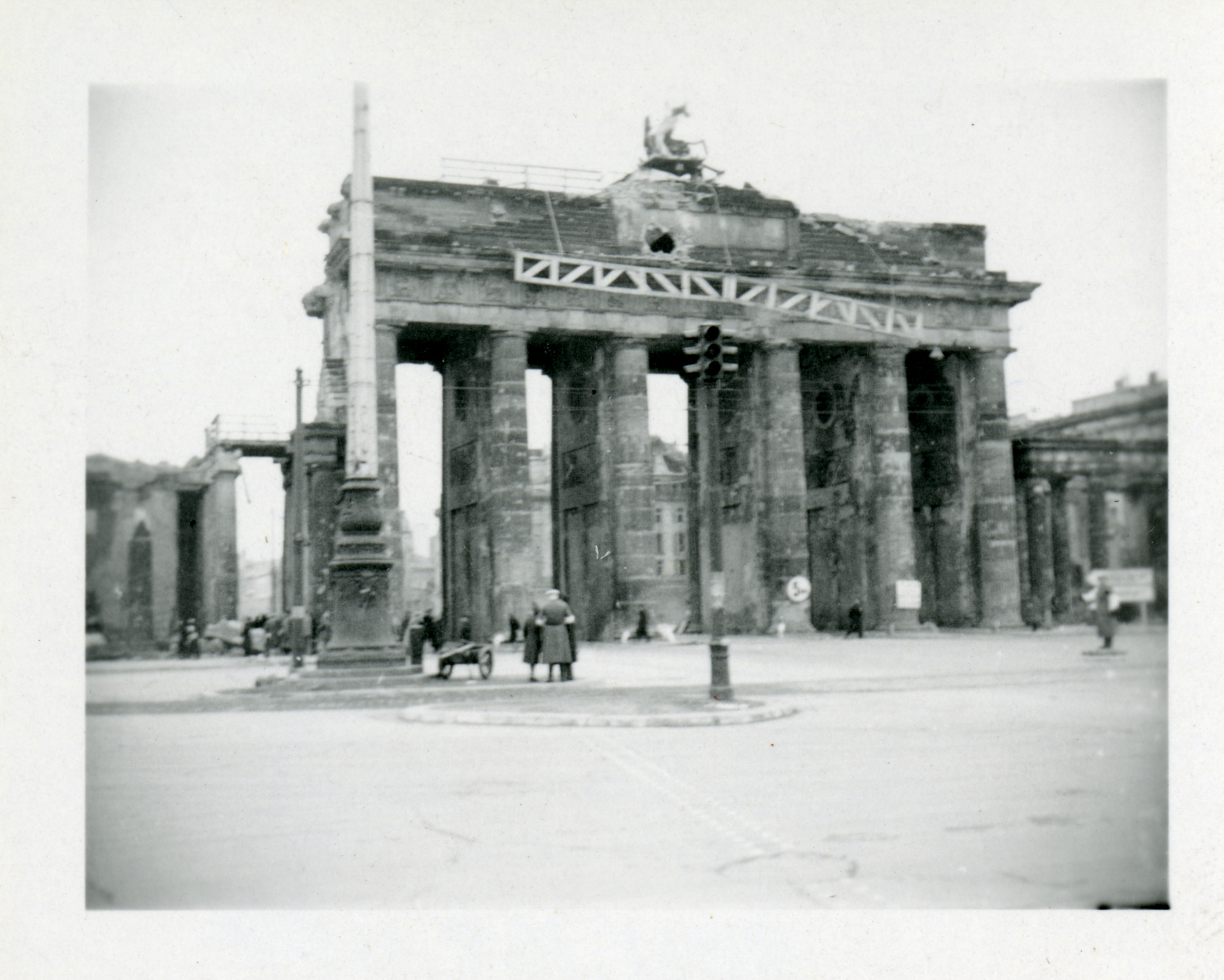 Damaged Brandenburg Gate In Berlin Germany In The Winter Of 1945 46 The Digital Collections Of The National Wwii Museum Oral Histories