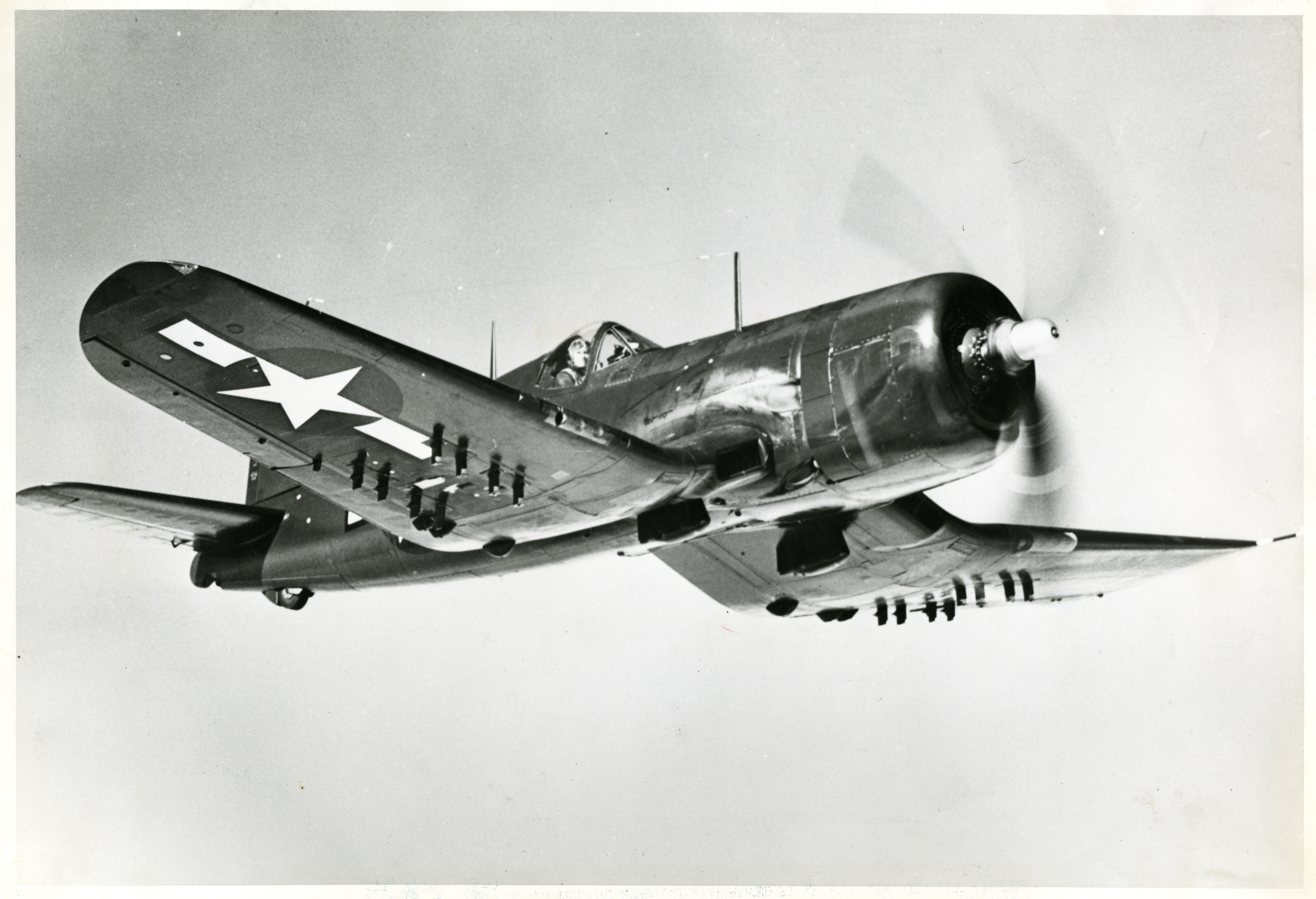 F4U-4 Corsair fighter bomber in flight, United States, 1945 | The ...