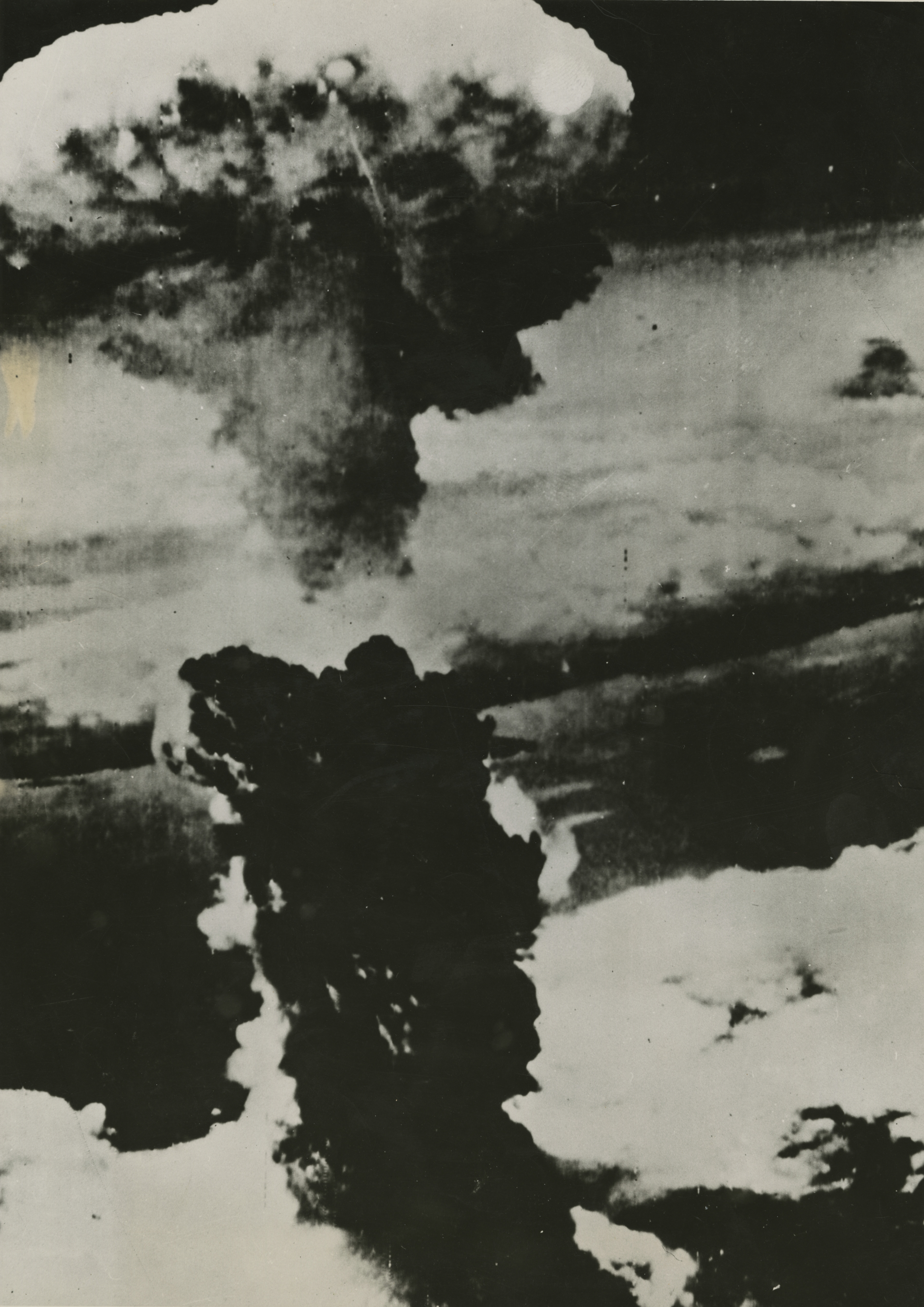 Atomic Mushroom Cloud Above Nagasaki Japan 9 August 1945 The Digital Collections Of The National Wwii Museum Oral Histories